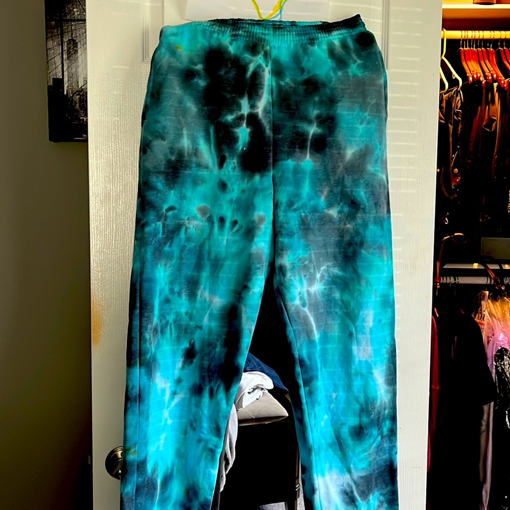 Blue tye dye sweat pants.  Size large